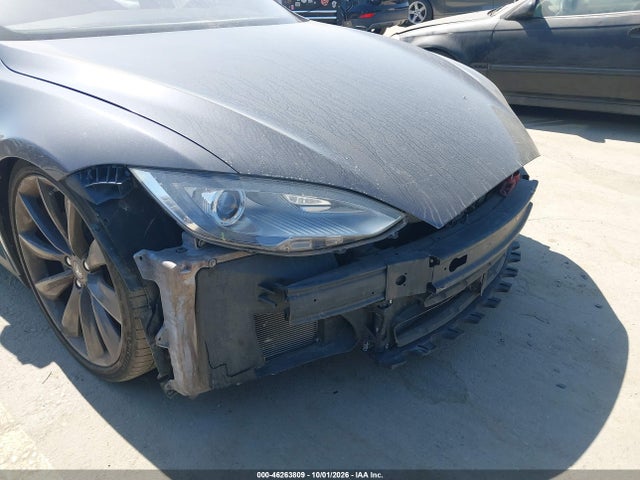 46263809 :رقم المزاد ، 5YJSA1H16FFP79794 vin ، 2015 Tesla Model S 60/70/85 مزاد بيع