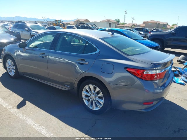 2014 Lexus Es 300h მანქანა იყიდება აუქციონზე, vin: JTHBW1GG3E2075785, აუქციონის ნომერი: 46263903