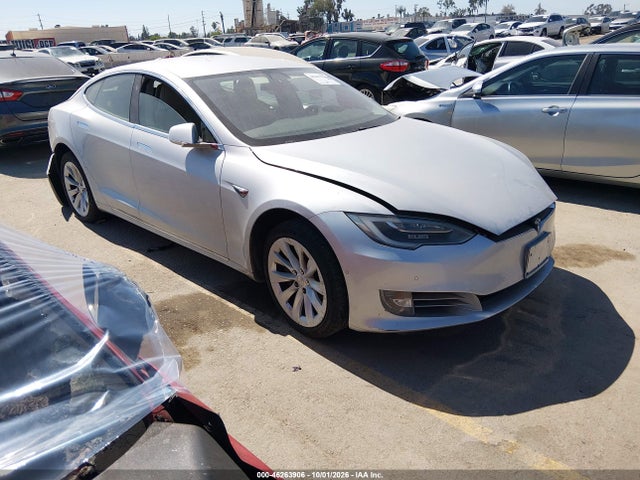 Продажа на аукционе авто 2016 Tesla Model S 60/70/75/85, vin: 5YJSA1E16GF176656, номер лота: 46263906