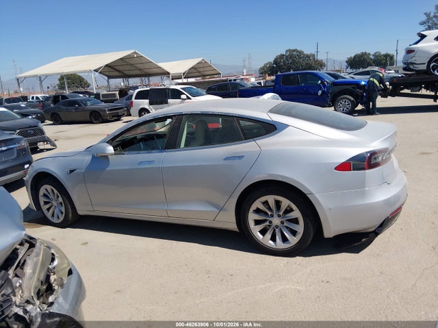 46263906 :رقم المزاد ، 5YJSA1E16GF176656 vin ، 2016 Tesla Model S 60/70/75/85 مزاد بيع