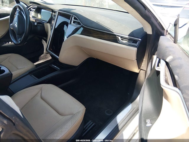 46263906 :رقم المزاد ، 5YJSA1E16GF176656 vin ، 2016 Tesla Model S 60/70/75/85 مزاد بيع