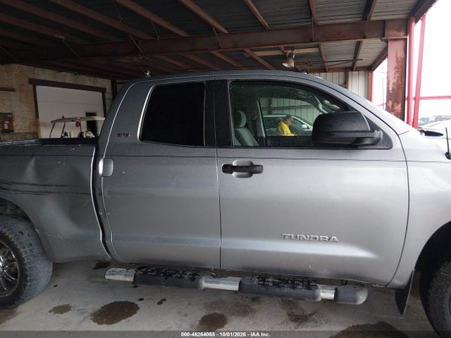 46264065 :رقم المزاد ، 5TFRM5F15BX020652 vin ، 2011 Toyota Tundra Grade 4.6l V8 مزاد بيع