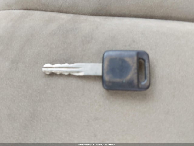 46264189 :رقم المزاد ، 3N1BC13E58L381097 vin ، 2008 Nissan Versa 1.8s مزاد بيع