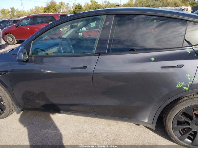 46264398 :رقم المزاد ، 5YJYGDEEXMF199690 vin ، 2021 Tesla Model Y Long Range Dual Motor All-wheel Drive مزاد بيع