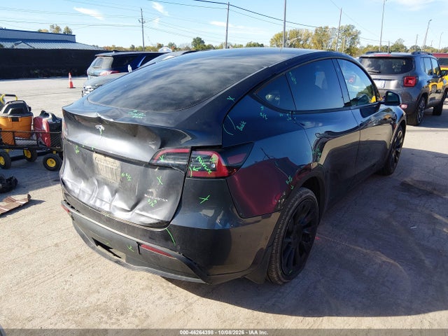 46264398 :رقم المزاد ، 5YJYGDEEXMF199690 vin ، 2021 Tesla Model Y Long Range Dual Motor All-wheel Drive مزاد بيع
