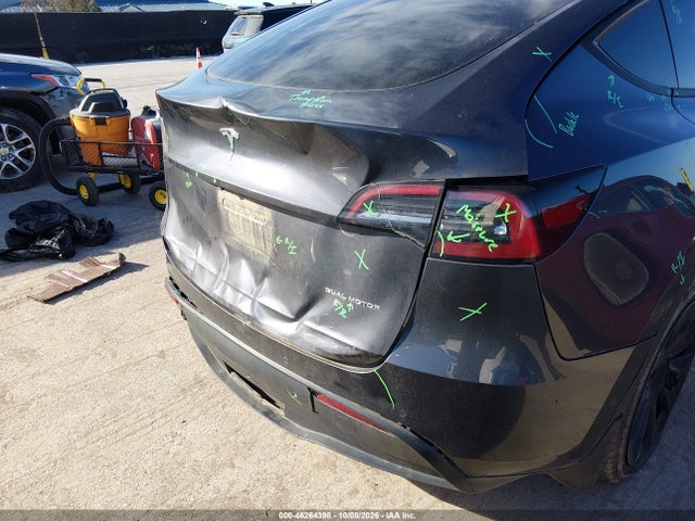 46264398 :رقم المزاد ، 5YJYGDEEXMF199690 vin ، 2021 Tesla Model Y Long Range Dual Motor All-wheel Drive مزاد بيع