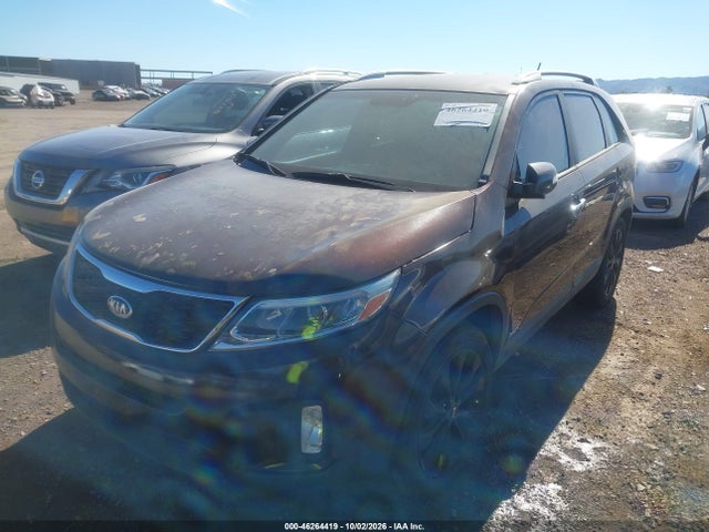KIA SORENTO LX 2014 5XYKTCA6XEG439597 Image 2