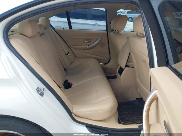 Продажа на аукционе авто 2015 Bmw 320i, vin: WBA3B1C59FK137551, номер лота: 46264444