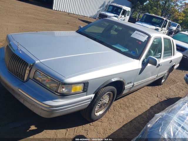 46264502 :رقم المزاد ، 1LNLM82W2VY718848 vin ، 1997 Lincoln Town Car Signature مزاد بيع