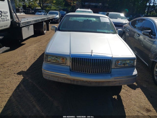 46264502 :رقم المزاد ، 1LNLM82W2VY718848 vin ، 1997 Lincoln Town Car Signature مزاد بيع