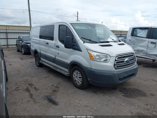 46264555 :رقم المزاد ، 1FTYR1ZM8JKB17352 vin ، 2018 Ford Transit-250 مزاد بيع