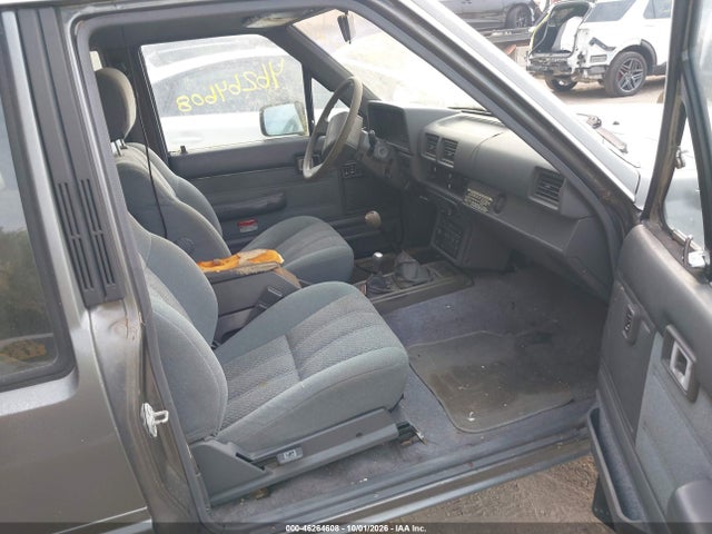 46264608 :رقم المزاد ، JT4RN67S6H5076419 vin ، 1987 Toyota Pickup Xtracab Rn67 Sr5 مزاد بيع