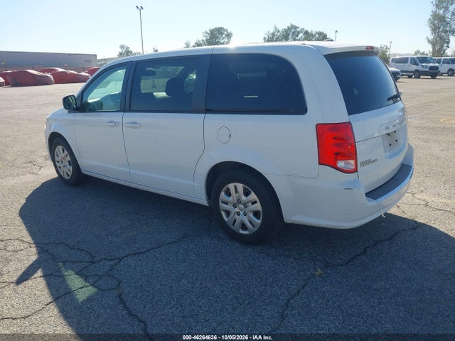 Dodge Grand Caravan Se 2018 2C4RDGBG2JR313010 Image 3