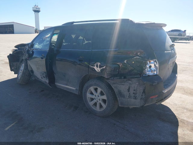 46264700 :رقم المزاد ، 5TDBK3EH3DS236454 vin ، 2013 Toyota Highlander Se V6 مزاد بيع