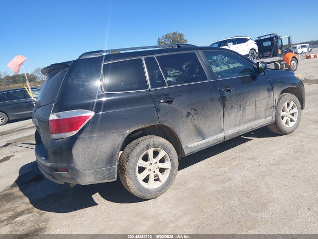 46264700 :رقم المزاد ، 5TDBK3EH3DS236454 vin ، 2013 Toyota Highlander Se V6 مزاد بيع