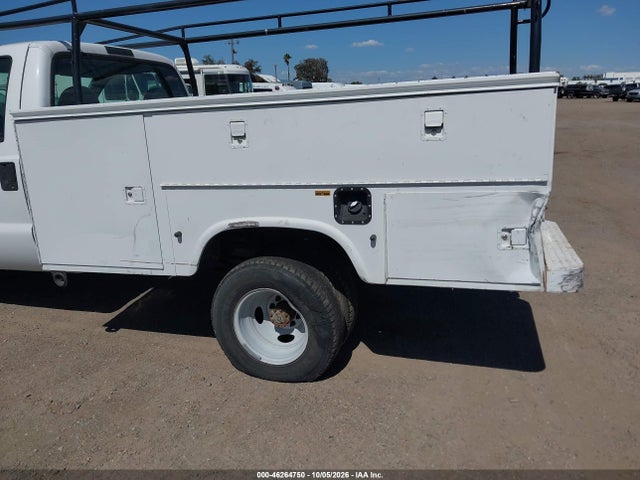 2002 Ford F-350 Xl/xlt მანქანა იყიდება აუქციონზე, vin: 1FDWF36S52EC58728, აუქციონის ნომერი: 46264750