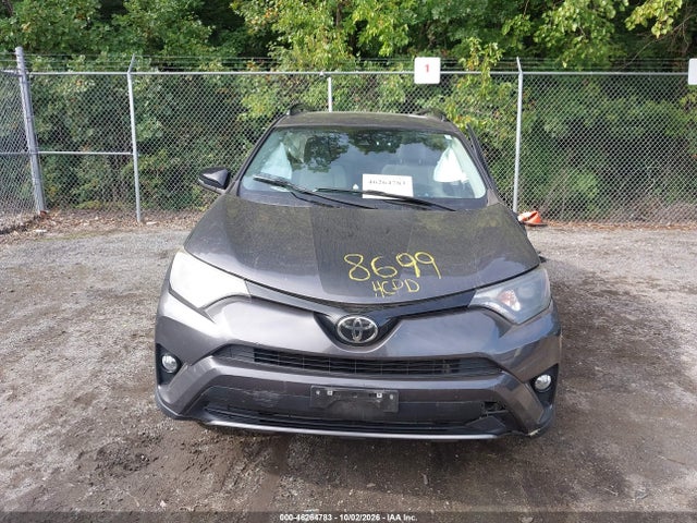 46264783 :رقم المزاد ، 2T3RFREV4JW738699 vin ، 2018 Toyota Rav4 Adventure مزاد بيع