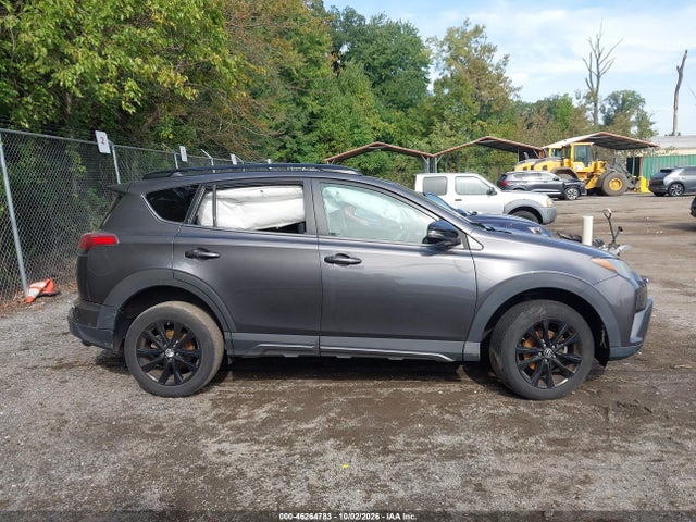 46264783 :رقم المزاد ، 2T3RFREV4JW738699 vin ، 2018 Toyota Rav4 Adventure مزاد بيع