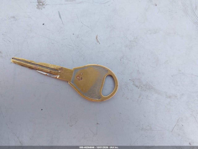 2000 Nissan Frontier Xe მანქანა იყიდება აუქციონზე, vin: 1N6DD26S3YC317353, აუქციონის ნომერი: 46264846