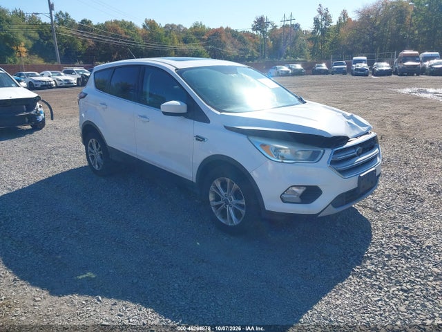 Продажа на аукционе авто 2017 Ford Escape Se, vin: 1FMCU9G90HUD30005, номер лота: 46264878