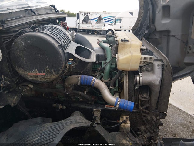 46264987 :رقم المزاد ، 4V4NC9EH3KN217410 vin ، 2019 Volvo Vnl مزاد بيع