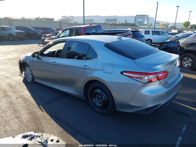 Toyota CAMRY LE 2020 4T1C11AKXLU891780 Image 3