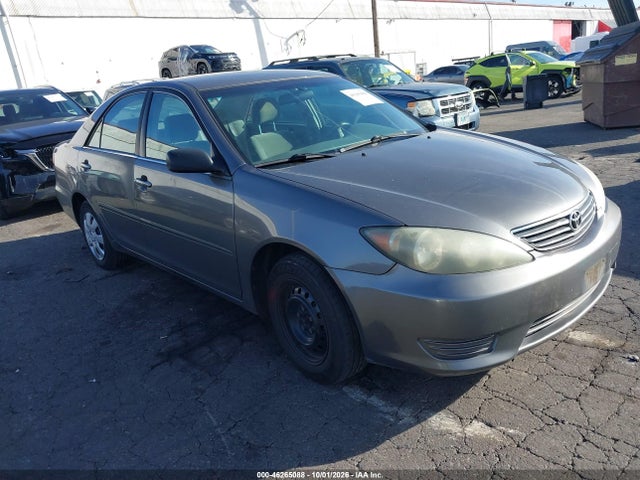 46265088 :رقم المزاد ، 4T1BE32KX6U662319 vin ، 2006 Toyota Camry Std مزاد بيع