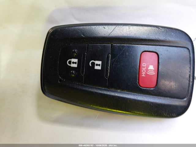 JTDKARFU9L3103196 Toyota Prius Le