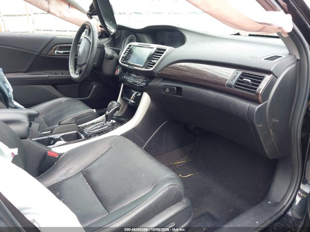 Продаж на аукціоні авто 2017 Honda Accord Touring V6, vin: 1HGCR3F90HA035302, номер лоту: 46265396