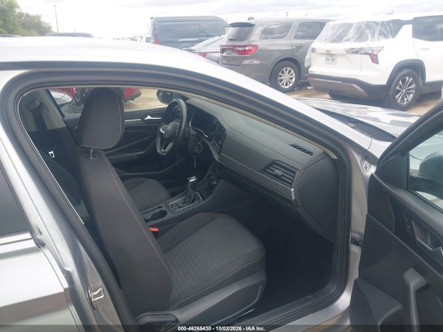 Продаж на аукціоні авто 2024 Volkswagen Jetta 1.5t S, vin: 3VW5M7BU4RM056873, номер лоту: 46265430