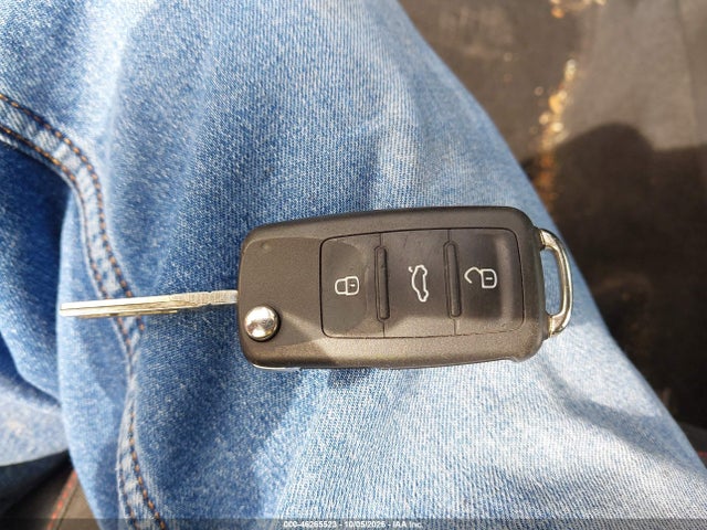 2012 Volkswagen Jetta Sportwagen 2.5l Se მანქანა იყიდება აუქციონზე, vin: 3VWPP7AJ5CM669065, აუქციონის ნომერი: 46265523