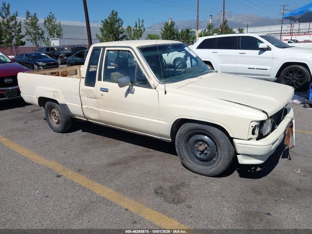 Продажа на аукционе авто 1985 Toyota Pickup Xtracab Rn56 Dlx, vin: JT4RN56D3F5039581, номер лота: 46265575