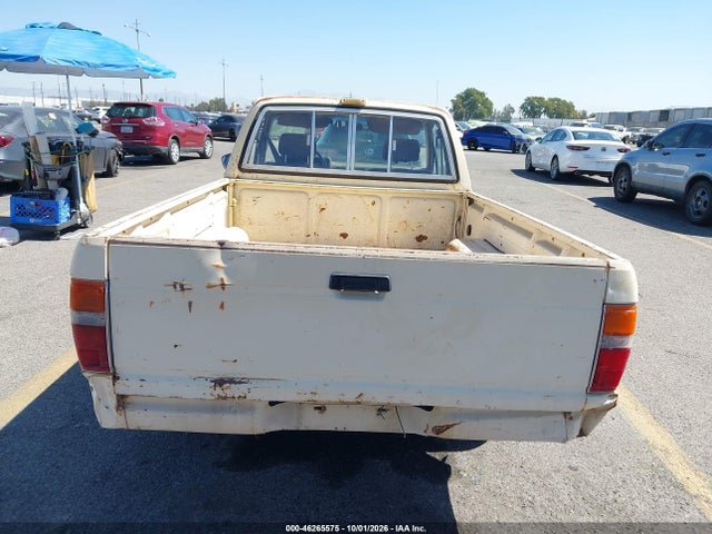 1985 Toyota Pickup Xtracab Rn56 Dlx მანქანა იყიდება აუქციონზე, vin: JT4RN56D3F5039581, აუქციონის ნომერი: 46265575