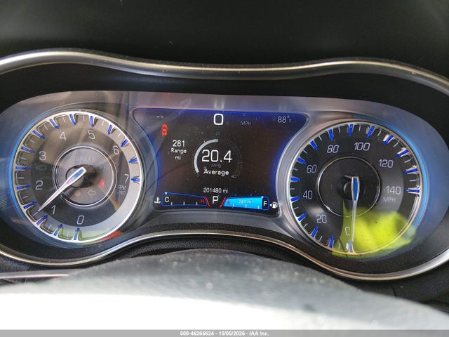 Продаж на аукціоні авто 2018 Chrysler 300 Limited Awd, vin: 2C3CCAKG4JH201986, номер лоту: 46265624