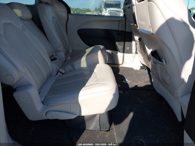 46265665 :رقم المزاد ، 2C4RC1EG1HR541716 vin ، 2017 Chrysler Pacifica Touring-l Plus مزاد بيع