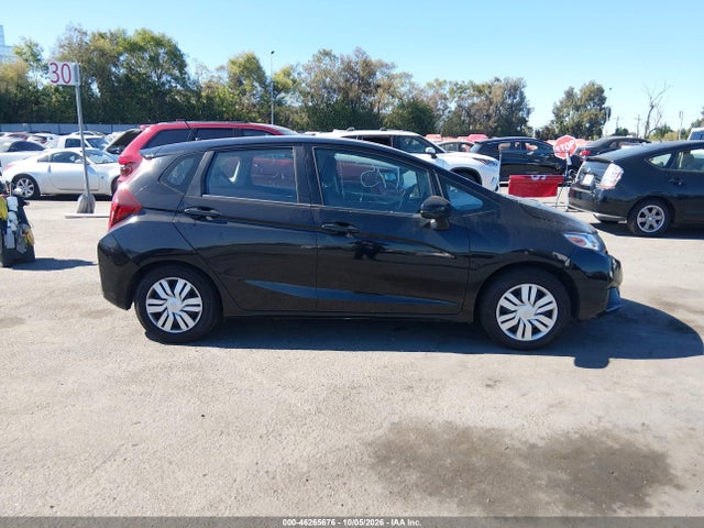 Honda FIT LX 2015 3HGGK5H58FM717677 Image 13