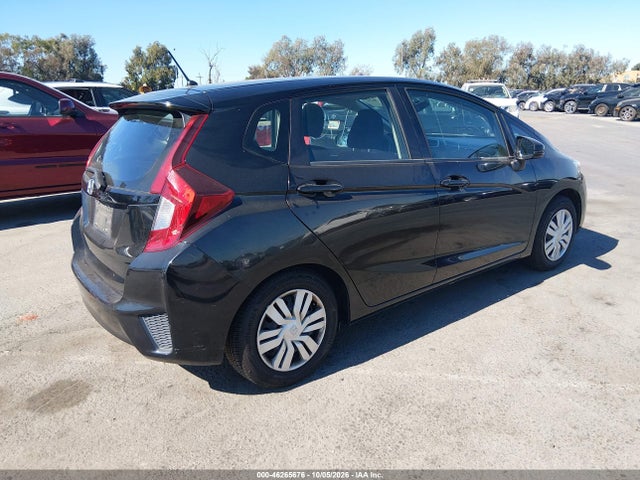 Honda FIT LX 2015 3HGGK5H58FM717677 Image 4