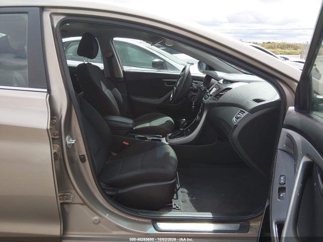 Продажа на аукционе авто 2015 Hyundai Elantra Se, vin: 5NPDH4AEXFH610706, номер лота: 46265690