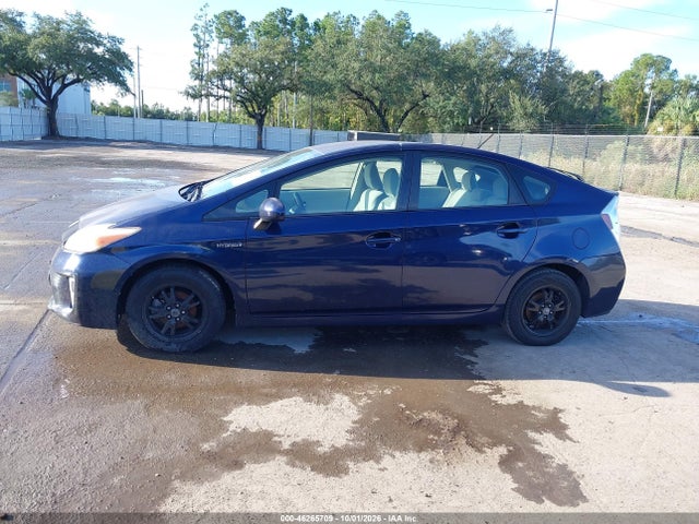 46265709 :رقم المزاد ، JTDKN3DU4D1651088 vin ، 2013 Toyota Prius Two مزاد بيع