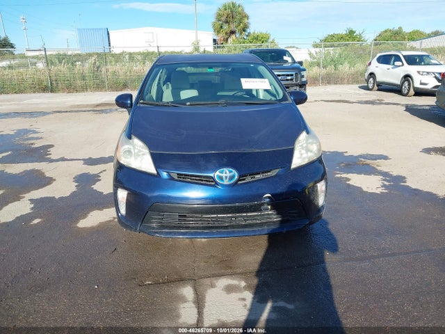 46265709 :رقم المزاد ، JTDKN3DU4D1651088 vin ، 2013 Toyota Prius Two مزاد بيع