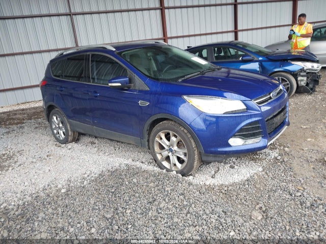 46265963 :رقم المزاد ، 1FMCU0J94GUA04274 vin ، 2016 Ford Escape Titanium مزاد بيع