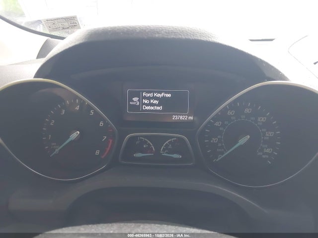 46265963 :رقم المزاد ، 1FMCU0J94GUA04274 vin ، 2016 Ford Escape Titanium مزاد بيع