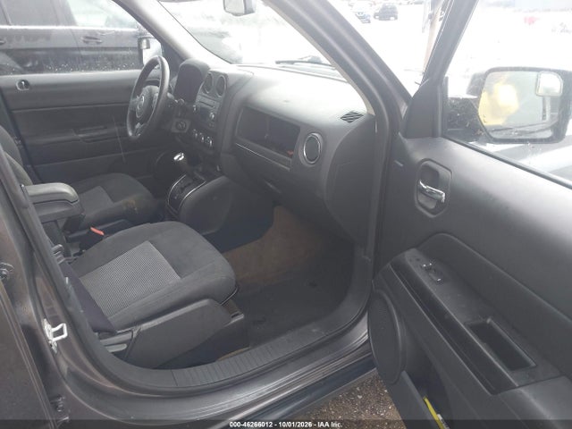46266012 :رقم المزاد ، 1C4NJPBA0GD776519 vin ، 2016 Jeep Patriot Sport مزاد بيع