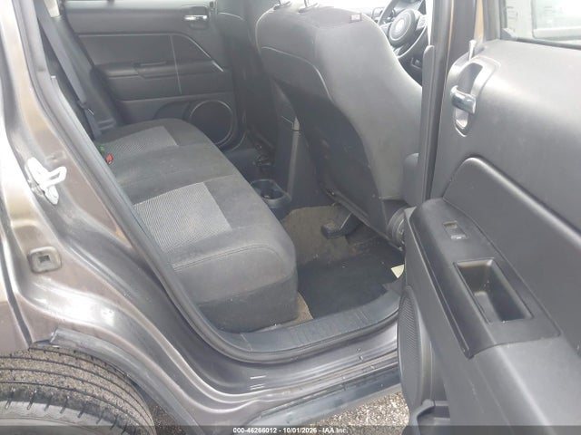 46266012 :رقم المزاد ، 1C4NJPBA0GD776519 vin ، 2016 Jeep Patriot Sport مزاد بيع