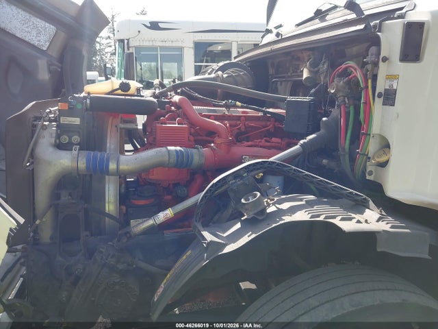 2013 Volvo Vn Vnl მანქანა იყიდება აუქციონზე, vin: 4V4NC9TK0DN147074, აუქციონის ნომერი: 46266019
