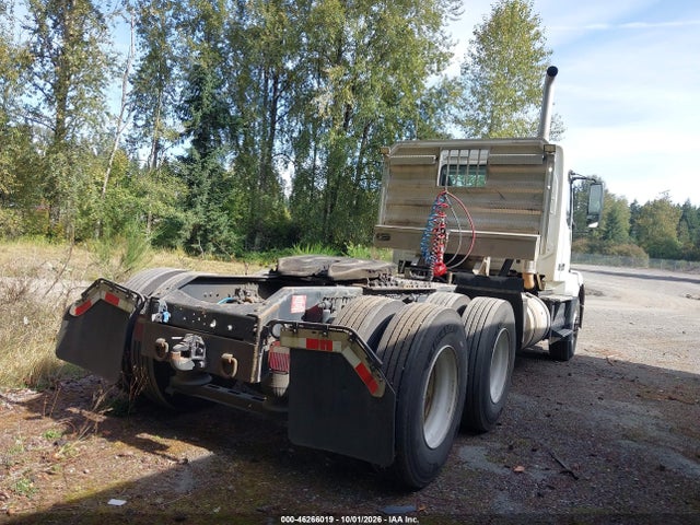 2013 Volvo Vn Vnl მანქანა იყიდება აუქციონზე, vin: 4V4NC9TK0DN147074, აუქციონის ნომერი: 46266019