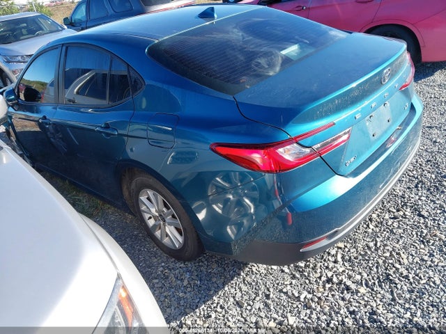 46266134 :رقم المزاد ، 4T1DAACK2SU071077 vin ، 2025 Toyota Camry Le مزاد بيع
