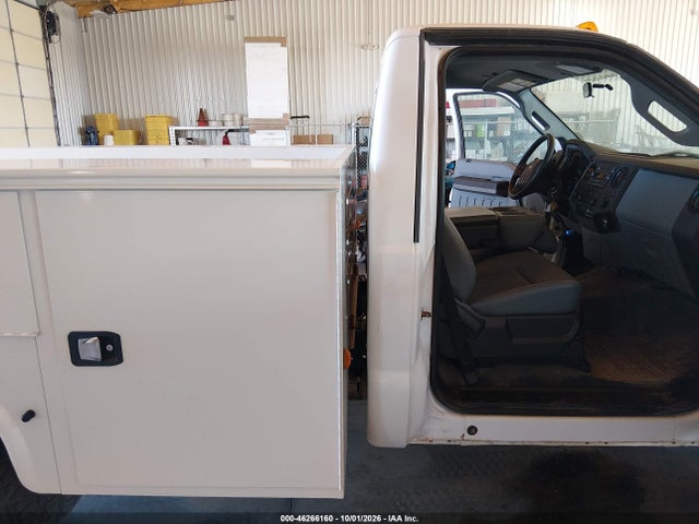 Продажа на аукционе авто 2016 Ford F-350 Chassis Xl, vin: 1FDRF3HT6GEC86676, номер лота: 46266160