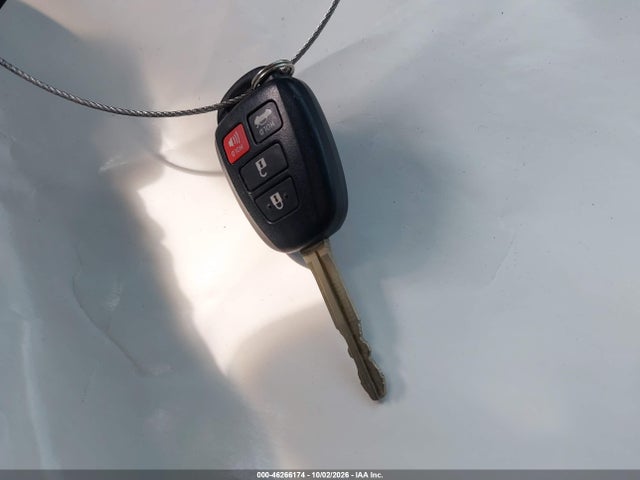 46266174 :رقم المزاد ، 4T1BF1FKXHU738765 vin ، 2017 Toyota Camry Se مزاد بيع