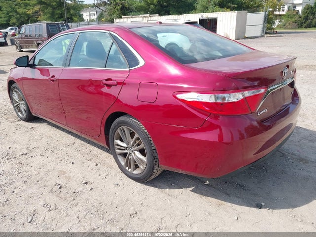 46266174 :رقم المزاد ، 4T1BF1FKXHU738765 vin ، 2017 Toyota Camry Se مزاد بيع